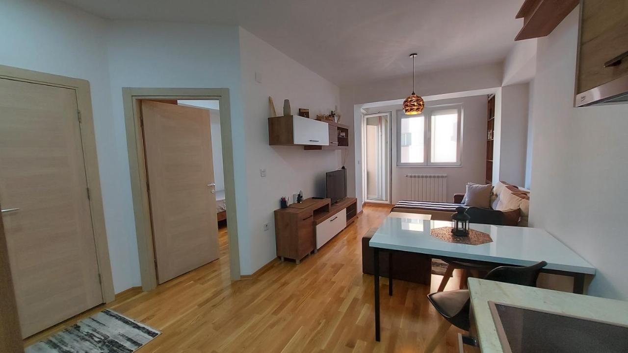 New Home In 스코페 외부 사진
