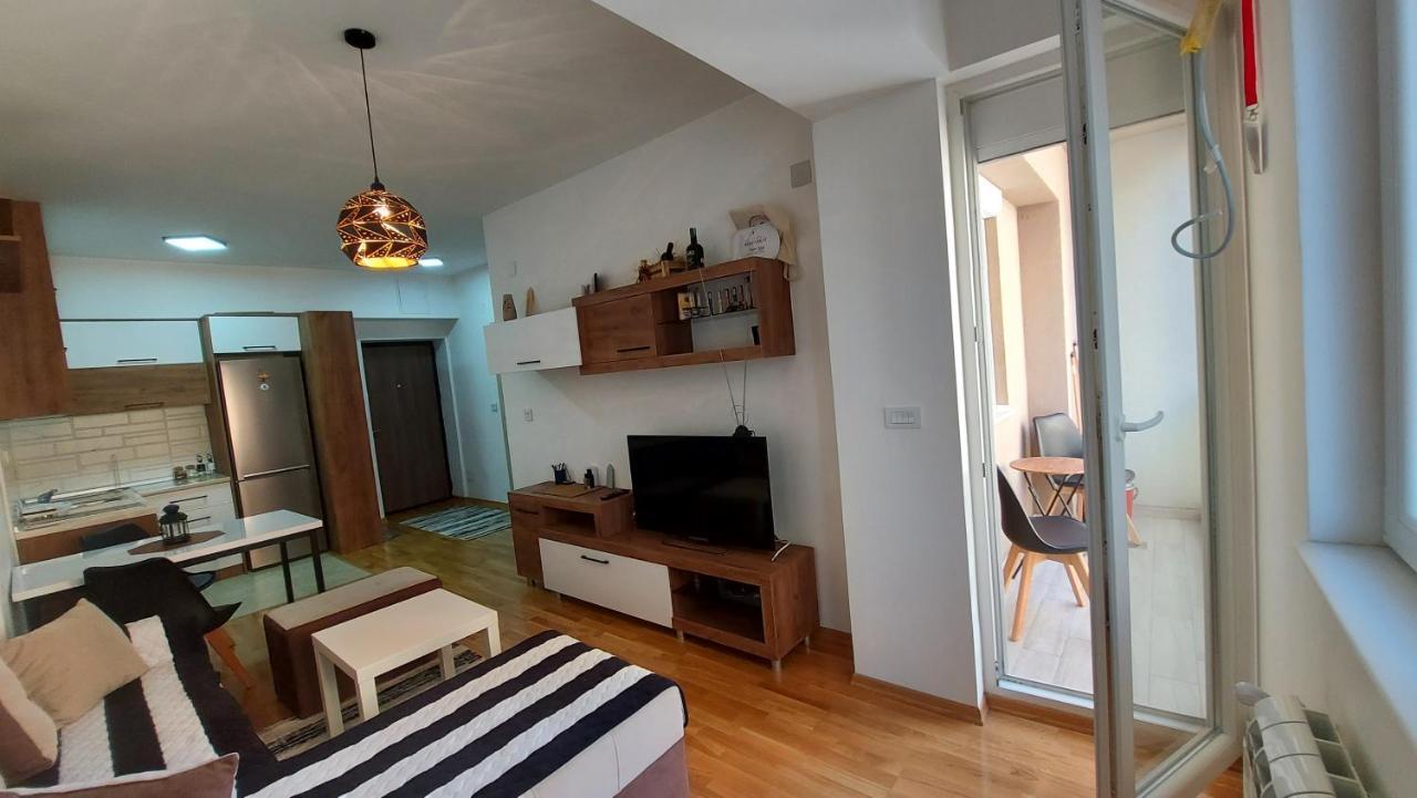 New Home In 스코페 외부 사진