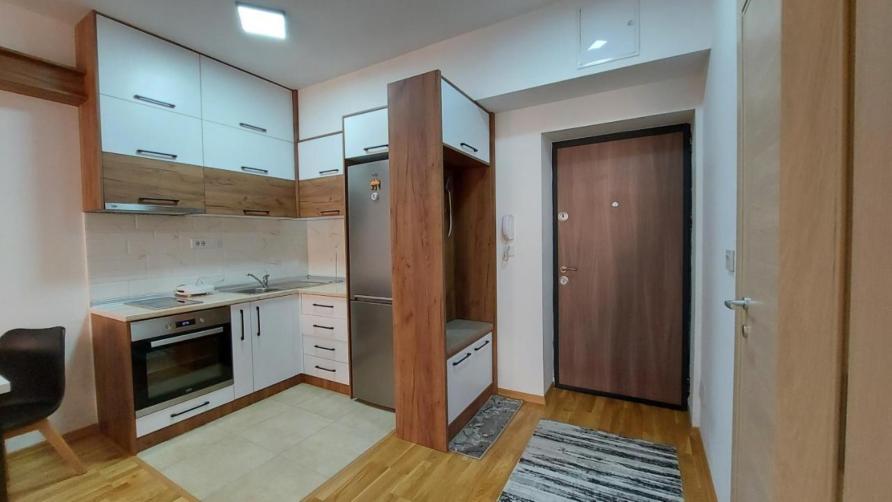 New Home In 스코페 외부 사진